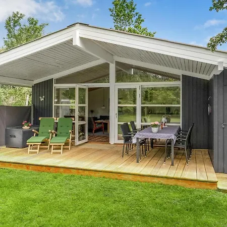 Three-bedroom In Casa de Férias